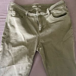 Old navy rockstar super skinny size 10